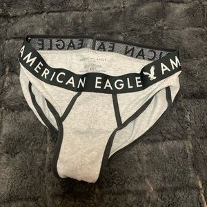 American Eagle men’s briefs size small gray/black